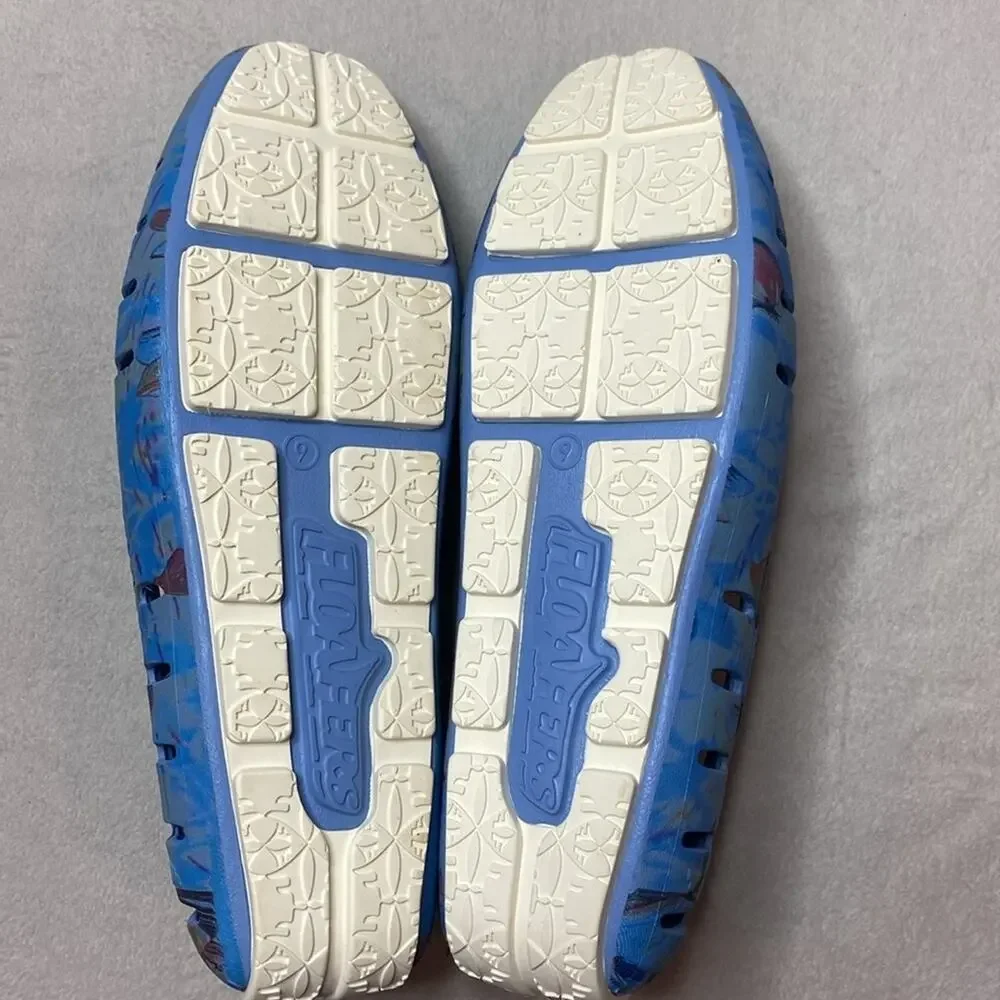 Floafers blue floral size 9